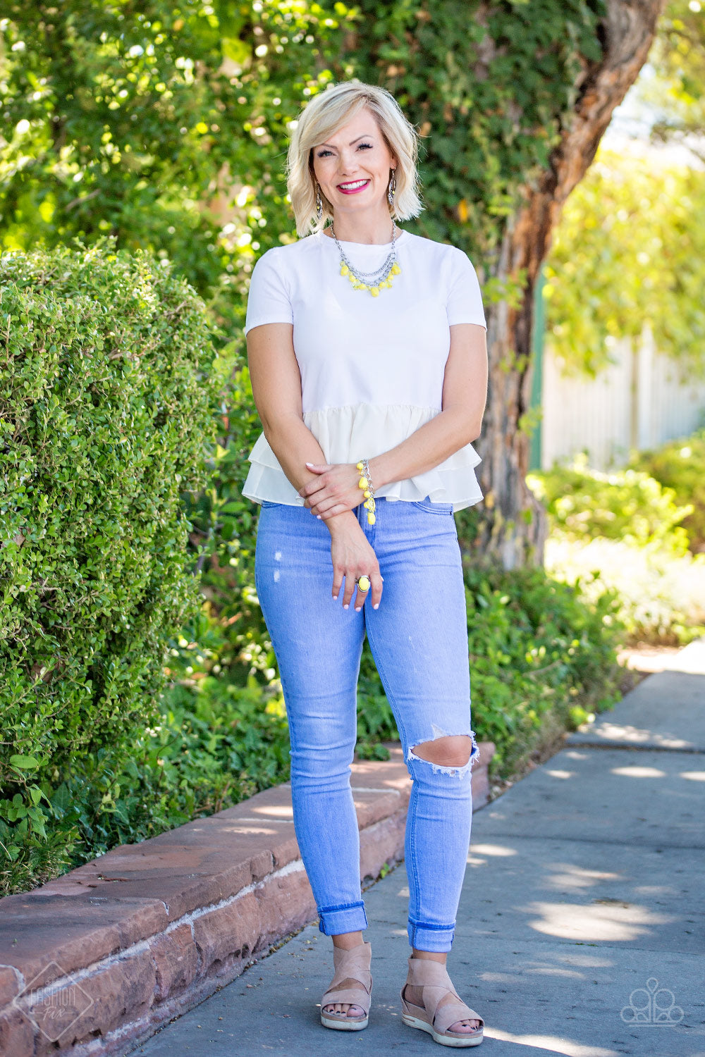 Shoreside Social - Yellow Earring