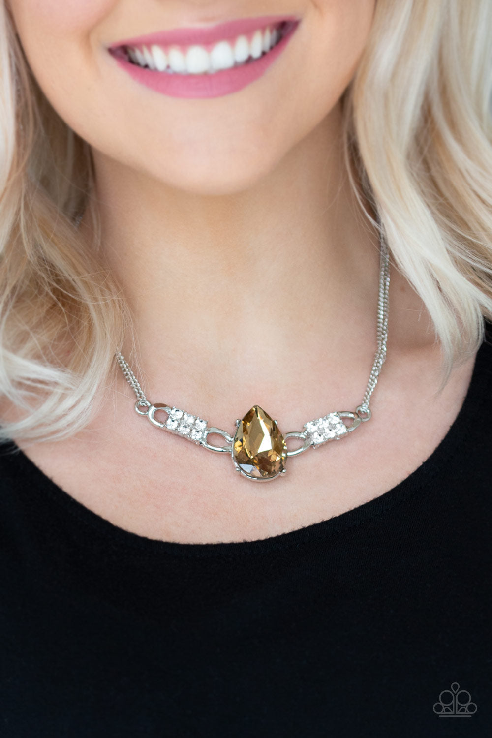 Way To Make An Entrance - Brown Paparazzi Necklace