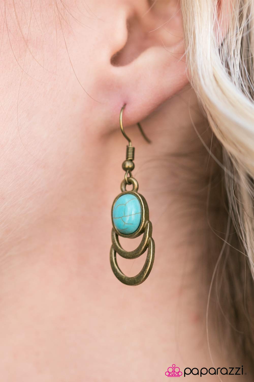 Break New Ground - Brass Paparazzi Earring