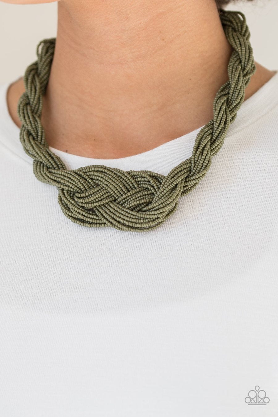 A Standing Ovation - Green Paparazzi Necklace