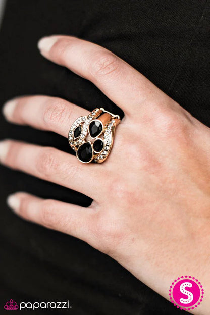 Drama Mama - Gold/Black Paparazzi Ring