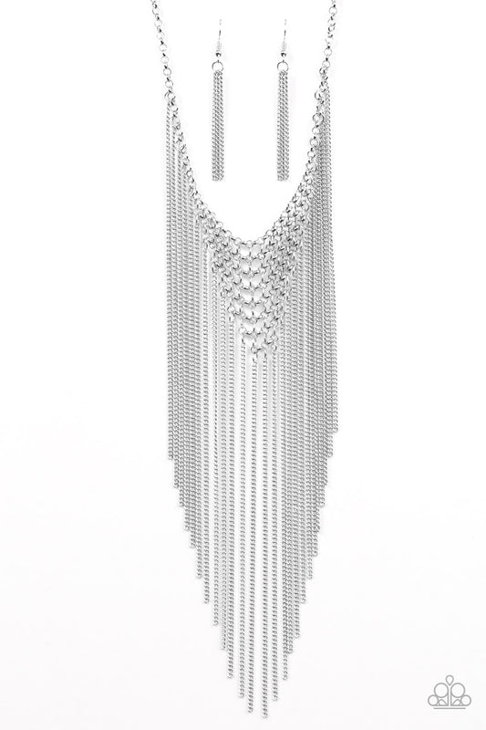 Metro Majesty - Silver Necklace