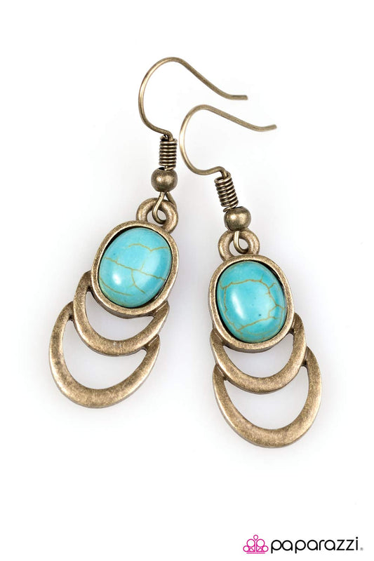 Break New Ground - Brass Paparazzi Earring