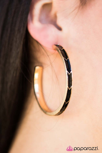 Need For Speed - Black/Gold Paparazzi Earring