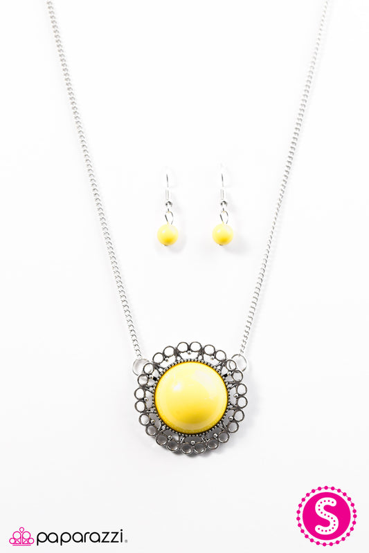 Summer Sun - Yellow Necklace