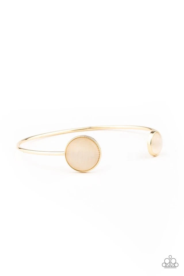 Brilliantly Basic - Gold Paparazzi Bracelet