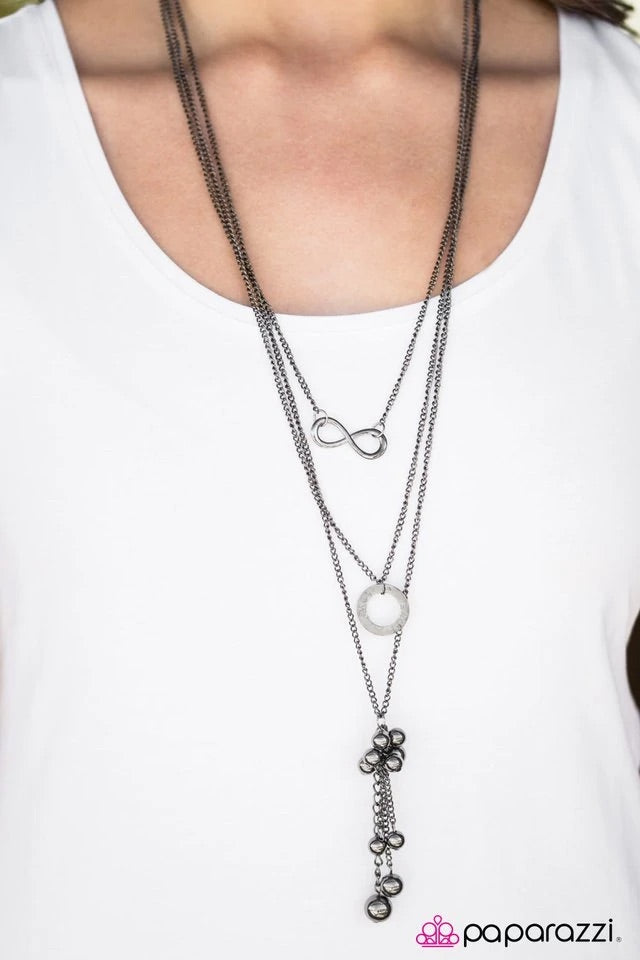 Love Affair - Black Necklace