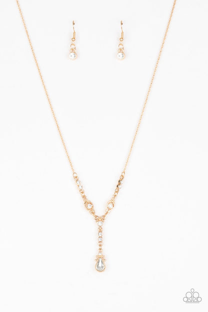 Diva Dazzle - Gold Paparazzi Necklace