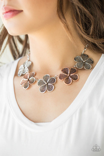 No Common Daisy - Multi Necklace