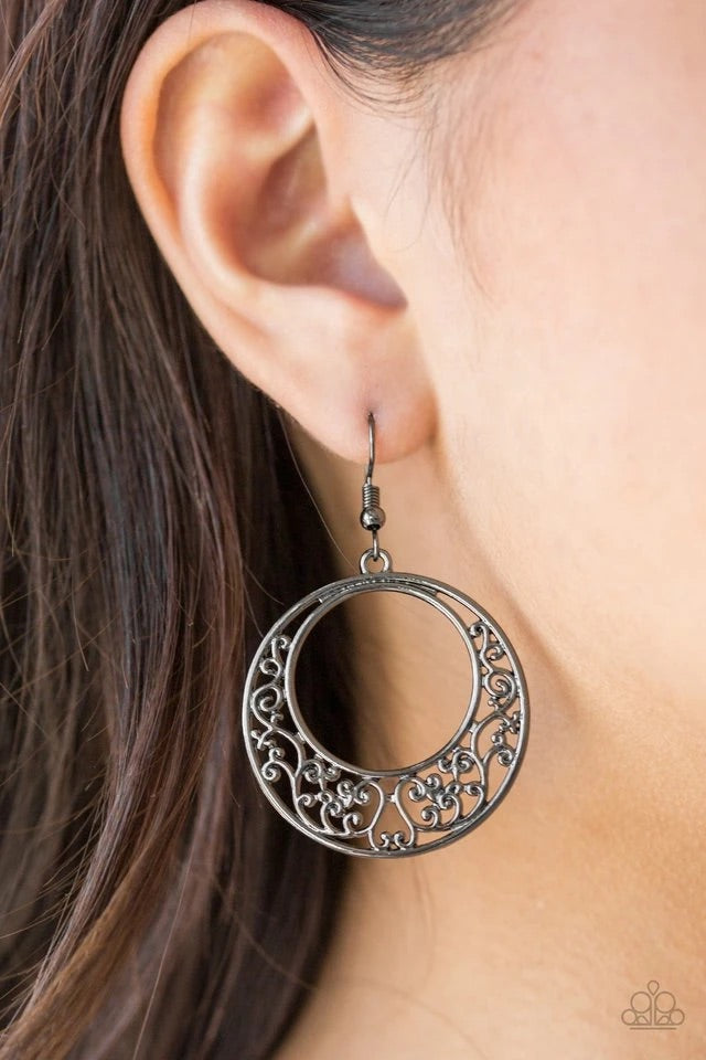 Newport Nautical - Black Earring