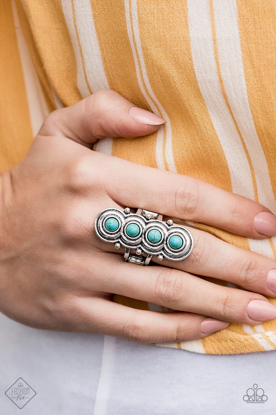 Simply Santa Fe - Fashion Fix Set - May 2020
